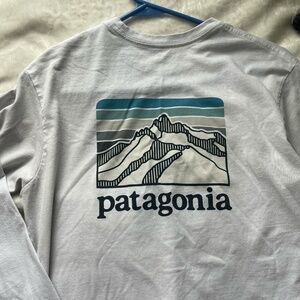 Men's Small Long Sleeve Graphic Patagonia Shirt